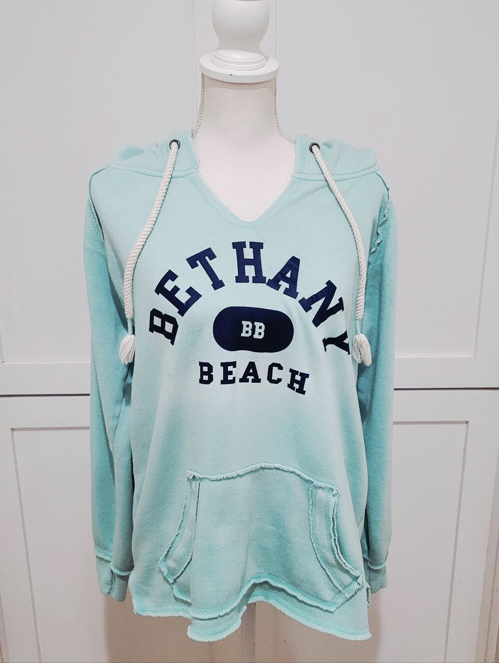 Ocean Drive Bethany Beach Mint Green Pullover Hoodie with Navy Graphic | Large